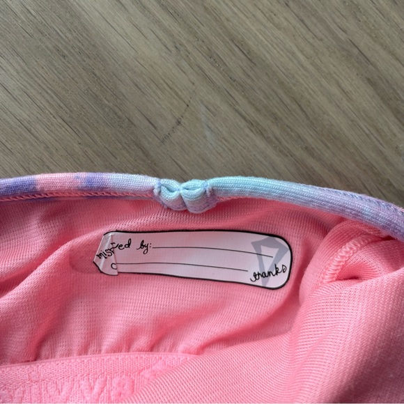 Like new condition IVVIVA tank top - Picture 3 of 4